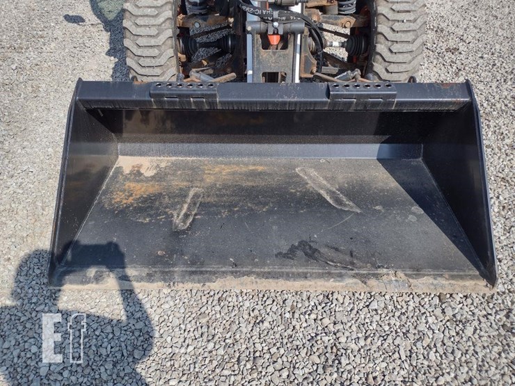 2021-bobcat-toolcat-5600-image-24
