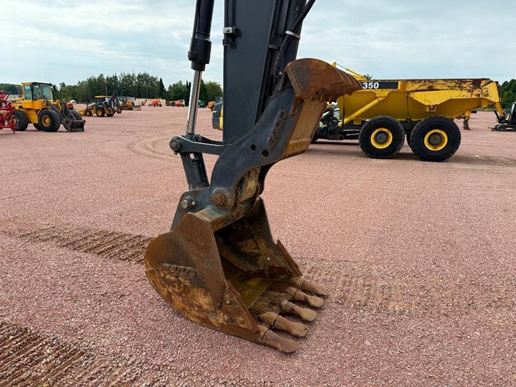 deere-130g-image-34