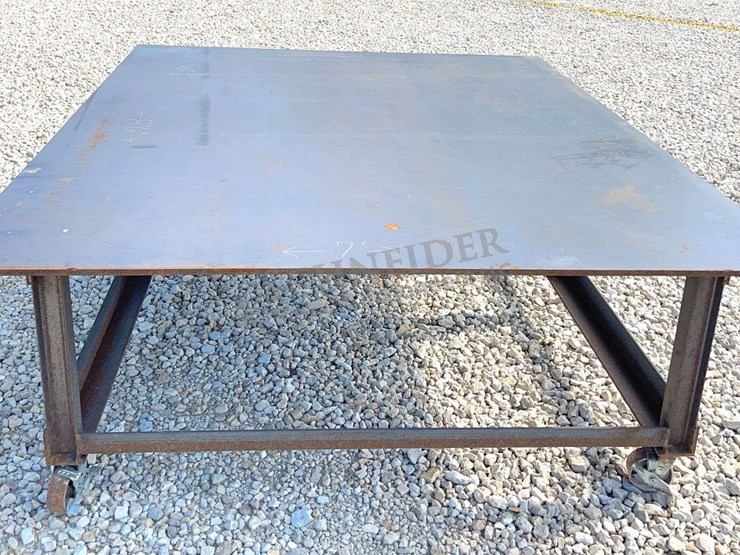 8.5'x7'-rolling-steel-work-table-image-7
