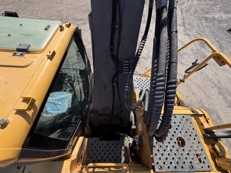 2012-volvo-ecr235dl-image-32