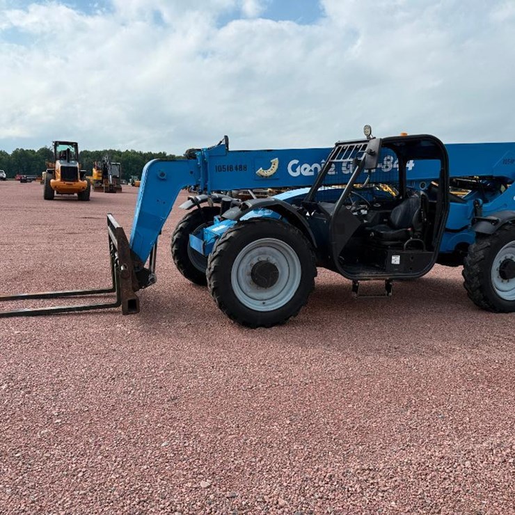2016 GENIE GTH844