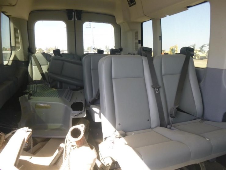 2018-ford-transit-image-19