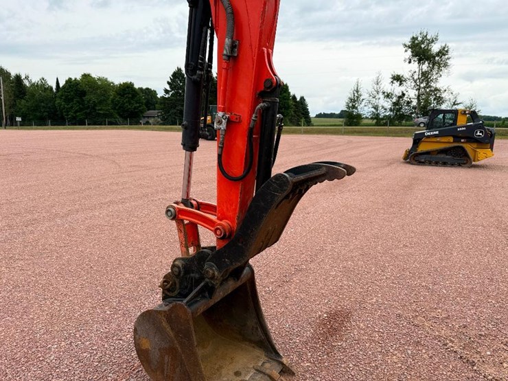 kubota-u55-4-image-41