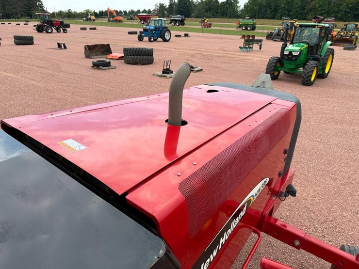 new-holland-hw305-image-51