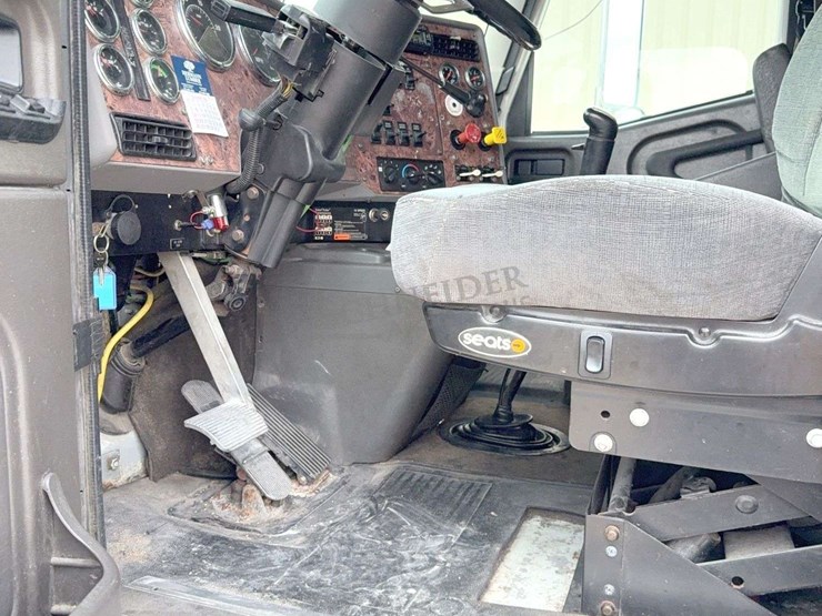 2003-international-9400i-image-72