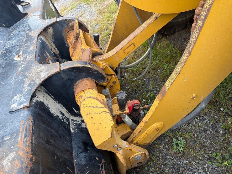 2020-caterpillar-938m-image-19