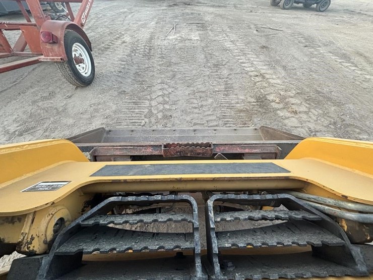 caterpillar-257b2-image-22