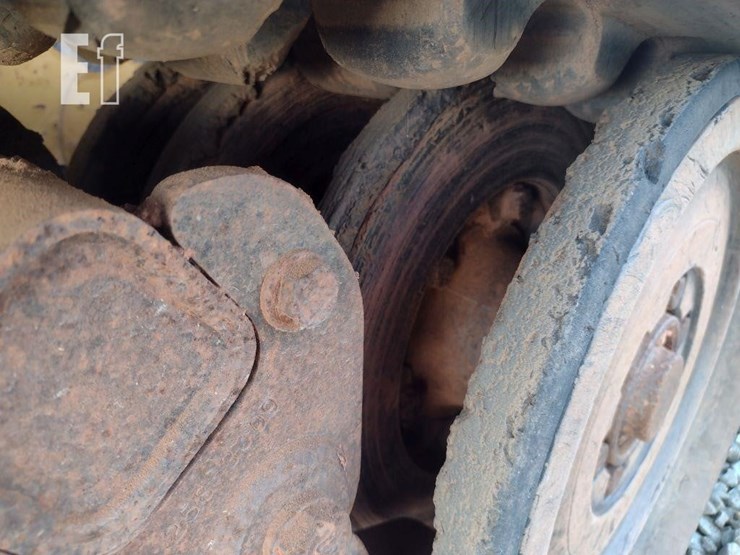2015-caterpillar-287d-image-26