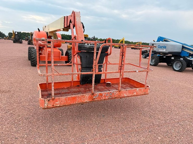 jlg-660sj-image-31