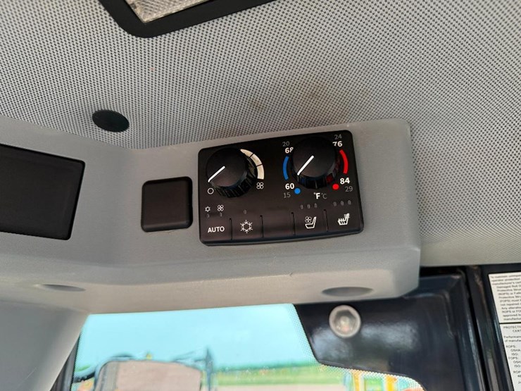 2019-deere-544l-image-73