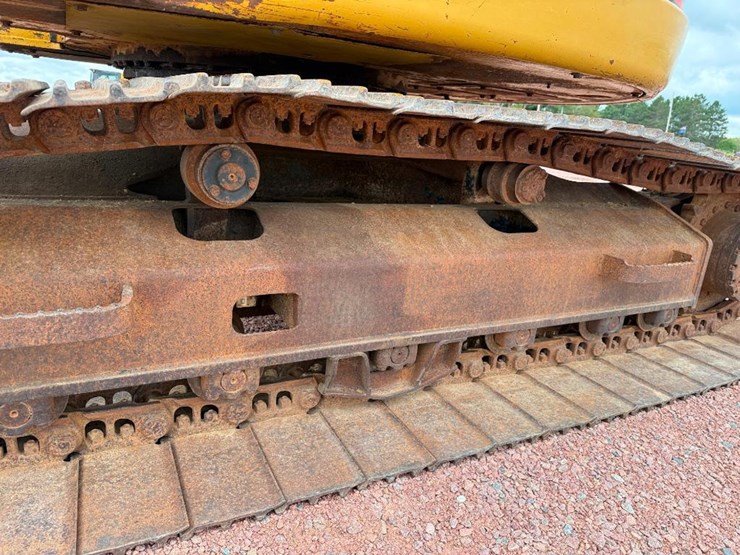 2004-caterpillar-314c-image-9