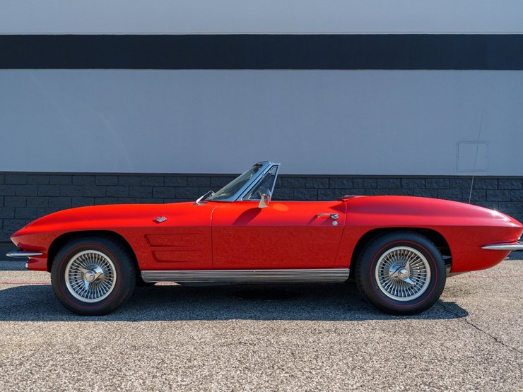 #1032-•-1964-chevrolet-corvette-convertible-image-9