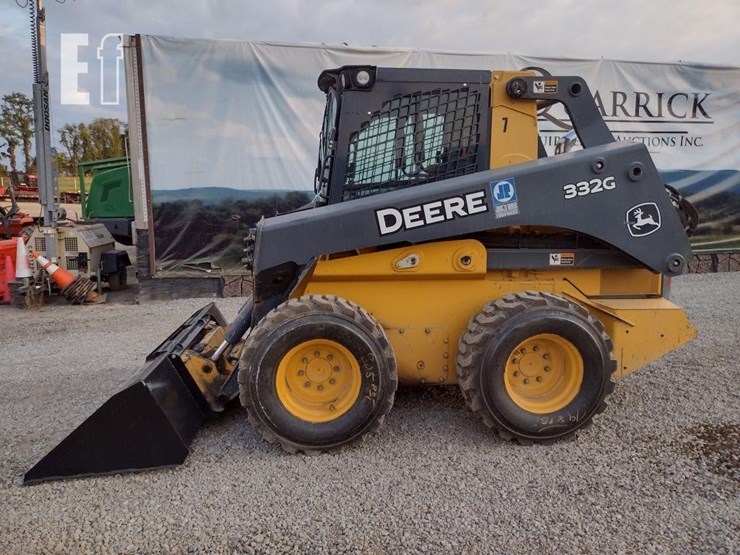 2019-deere-332g-image-1