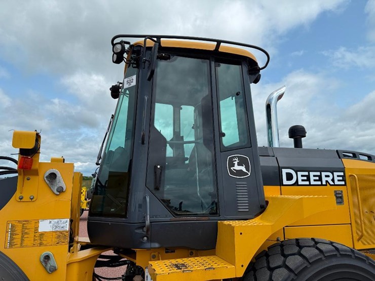 deere-524k-image-15