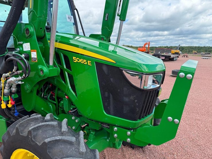 john-deere-5065e-image-39