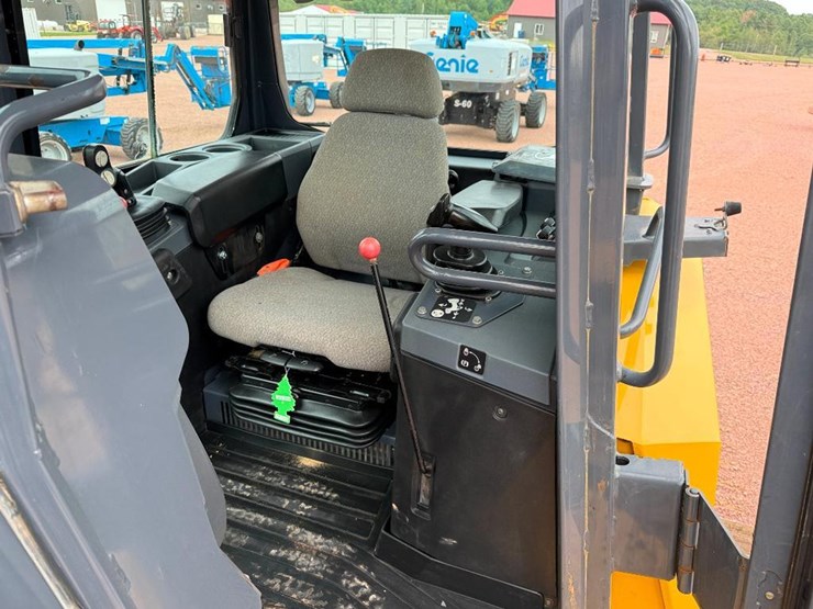 deere-700k-lgp-image-45