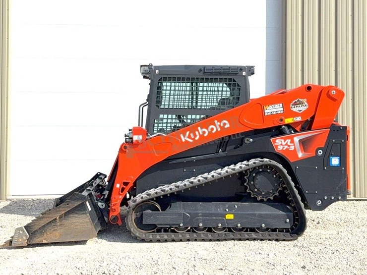 2026-kubota-svl97-3-image-4
