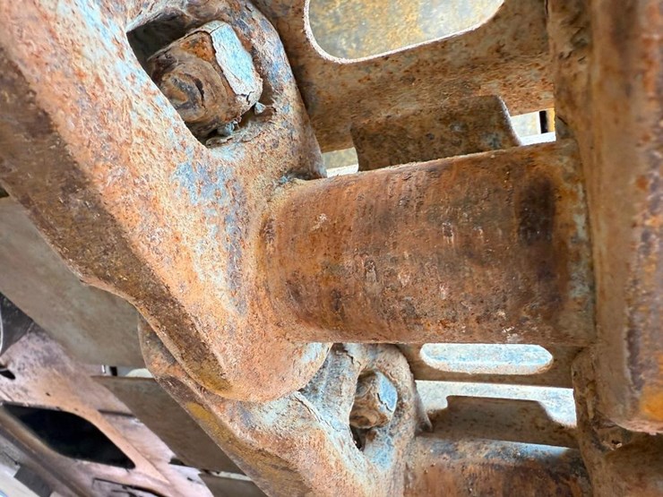 john-deere-2010-image-12
