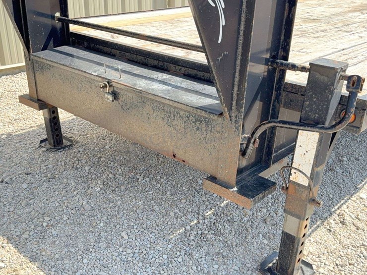 2014-trailerman-29'-flatbed-gooseneck-trailer-image-42