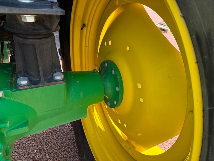 john-deere-6110m-image-41