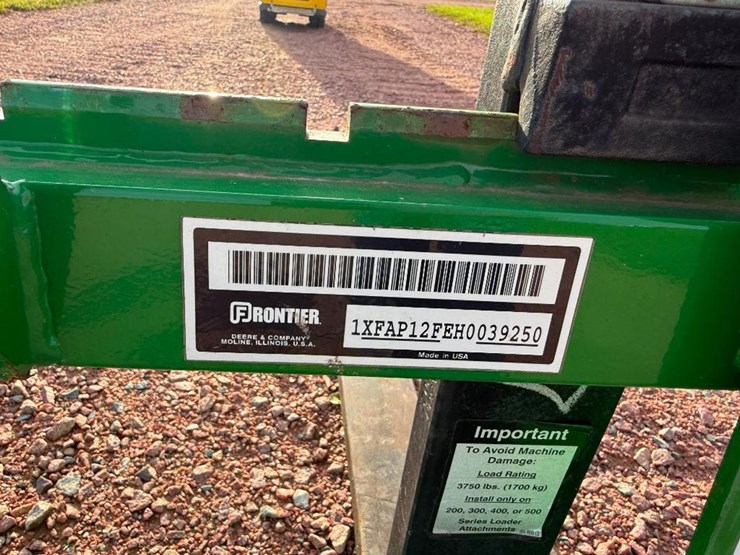john-deere-200-image-8