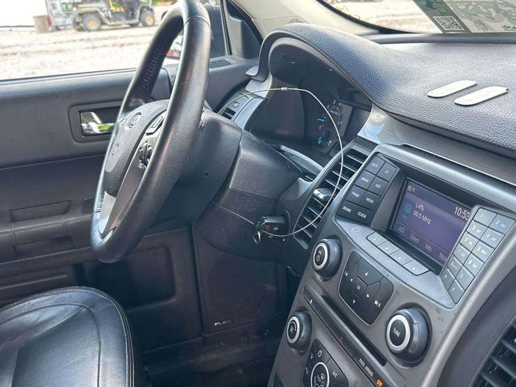 2016-ford-flex-image-17