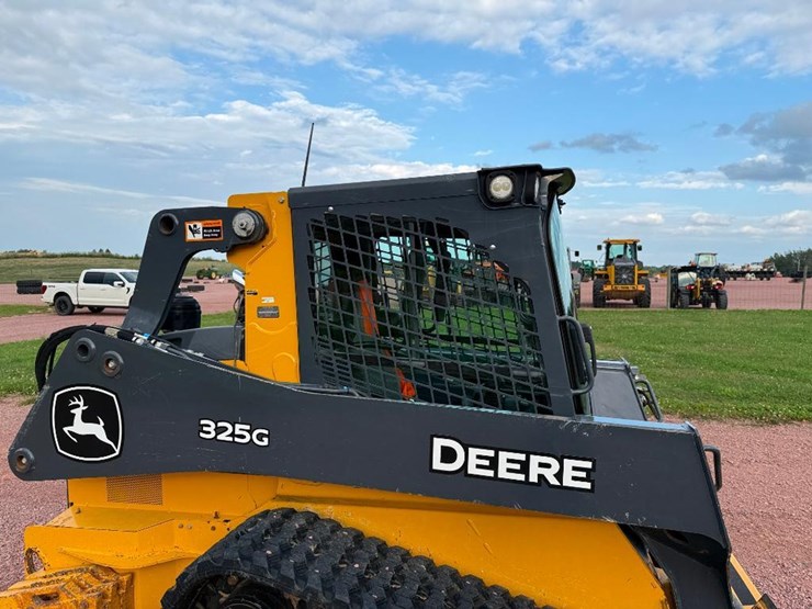 deere-325g-image-21