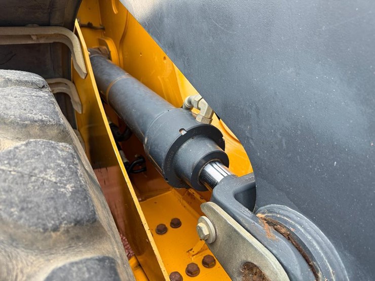 deere-624k-image-41