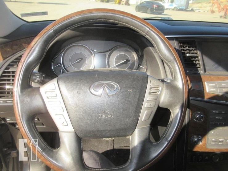 2015-infiniti-qx80-image-8