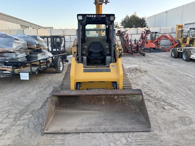 caterpillar-257b2-image-6