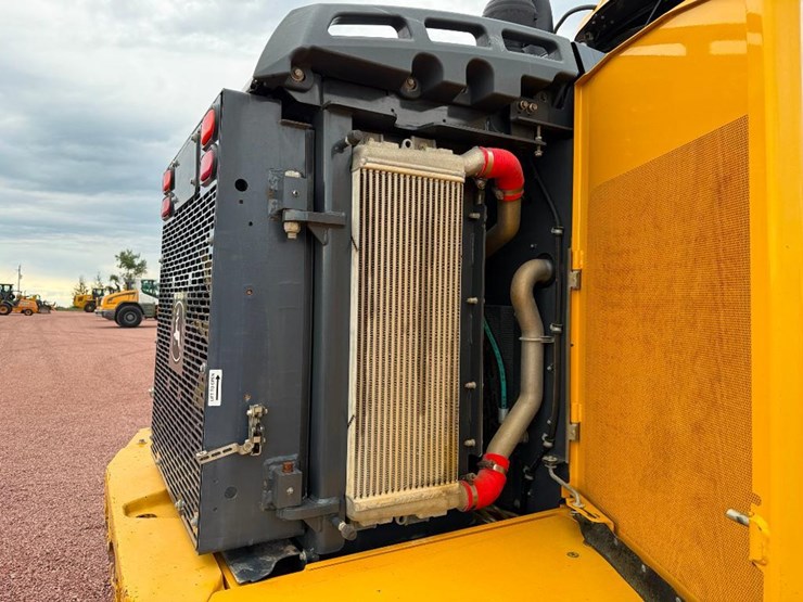 deere-624k-image-45