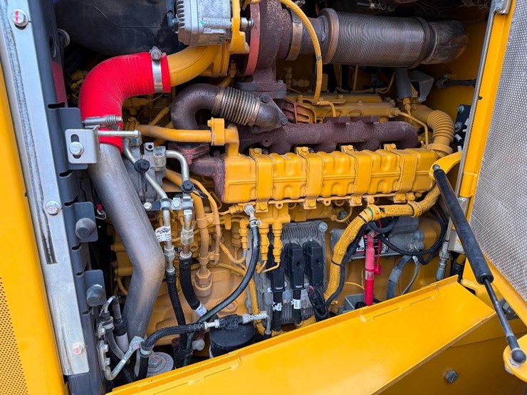 2019-deere-544l-image-34