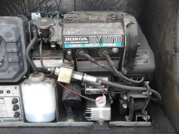 2002-workhorse-p42-image-17