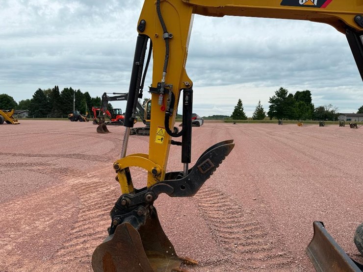 caterpillar-305e2-cr-image-30