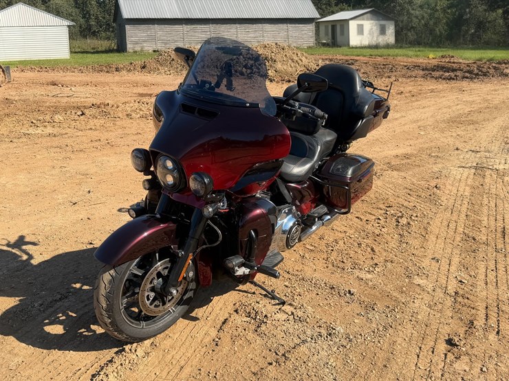 #1075-•-2018-harley-davidson-flhtkse-cvo-limited-image-3