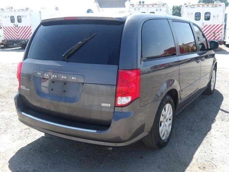 2017-dodge-grand-caravan-image-3