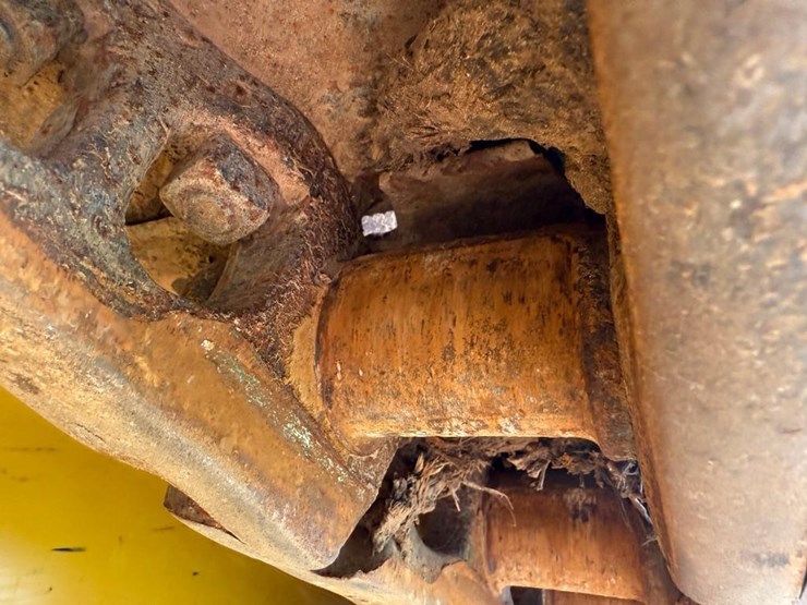 caterpillar-d6t-xl-image-14