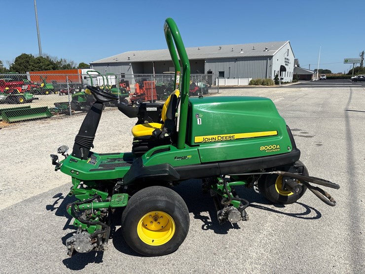 john-deere-8000a-image-1