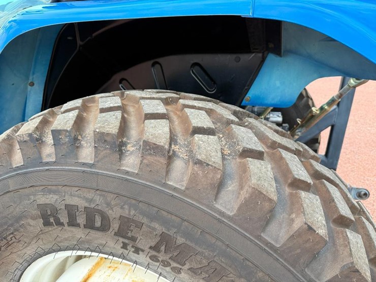 new-holland-ts110-image-8