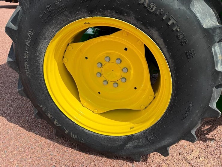 john-deere-5065e-image-11