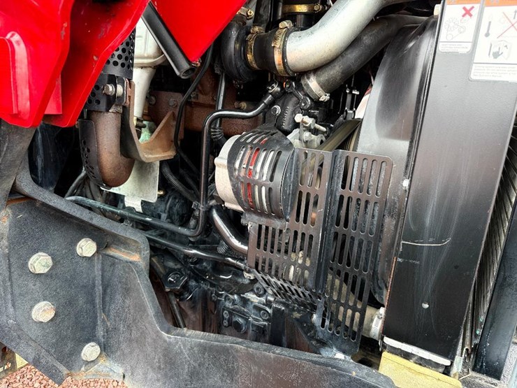 case-ih-farmall-70-image-61