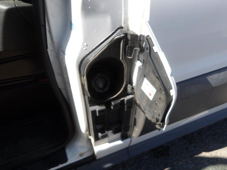 2017-ford-transit-image-12