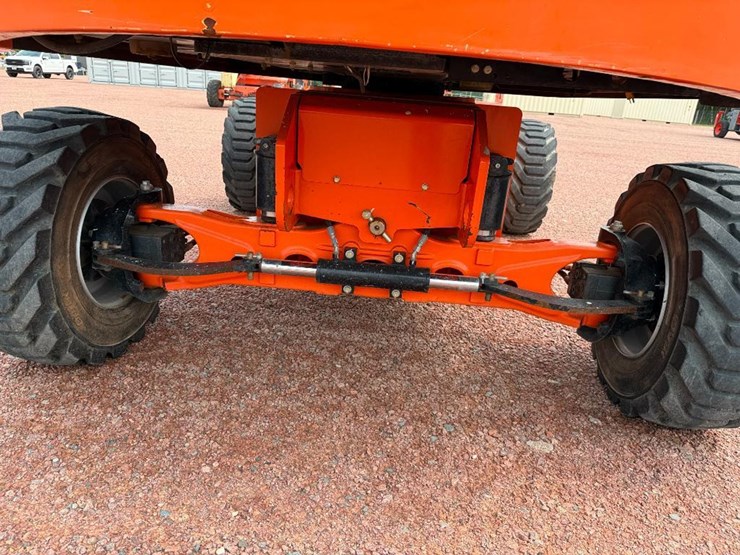 jlg-400s-image-19