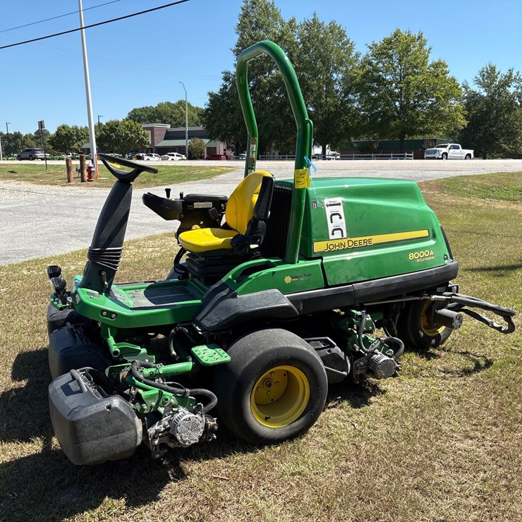 JOHN DEERE 8000A