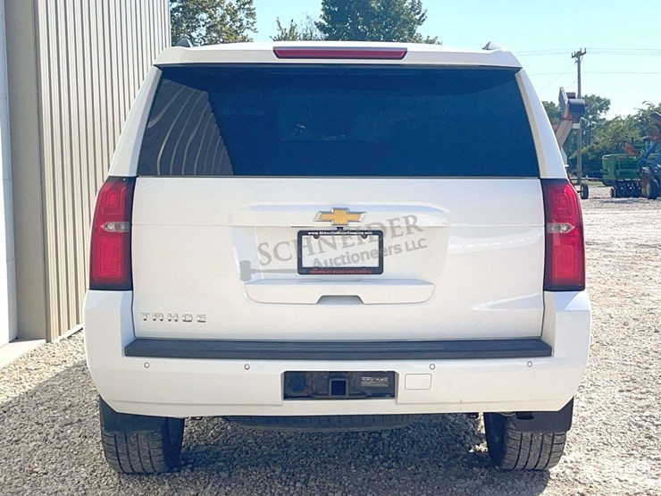 2016-chevrolet-tahoe-lt-image-7