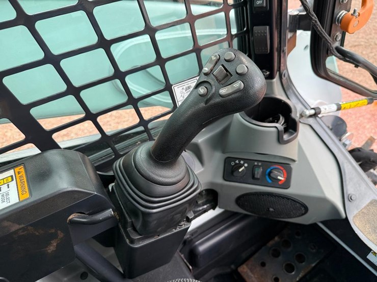bobcat-t595-image-36