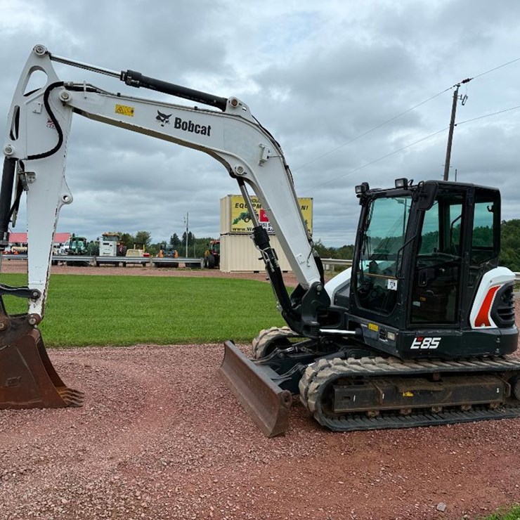 BOBCAT E85