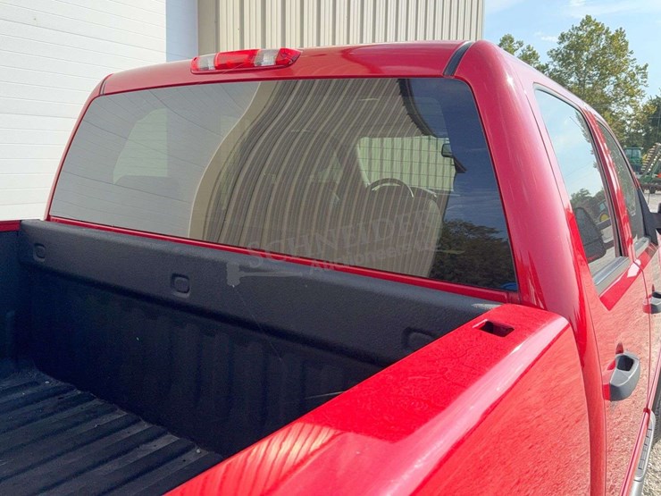 2013-chevrolet-2500hd-image-23