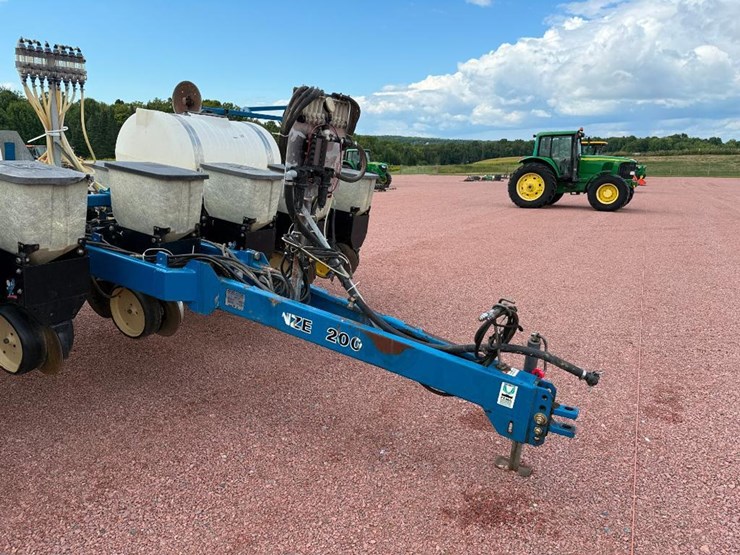 1999-kinze-2000-image-11