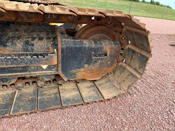 deere-130g-image-16